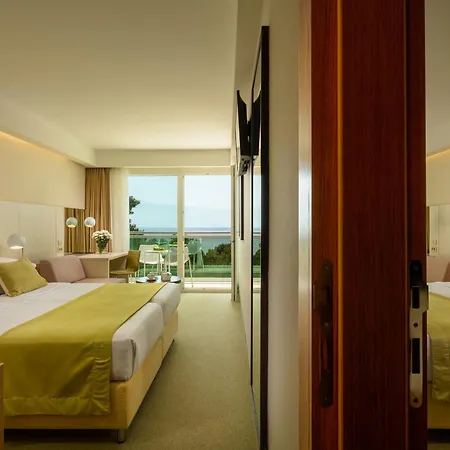 Family Vespera Hotel 4*