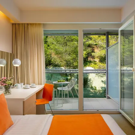 Family Vespera 4* 말리로시니