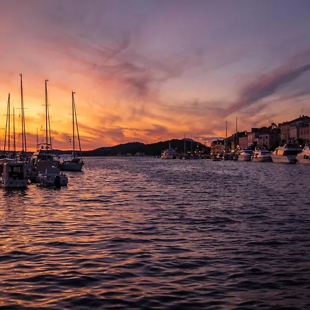 Family Vespera Szálloda Mali Lošinj