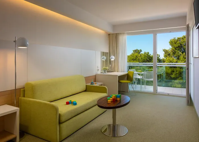 Family Vespera Hotel 4*