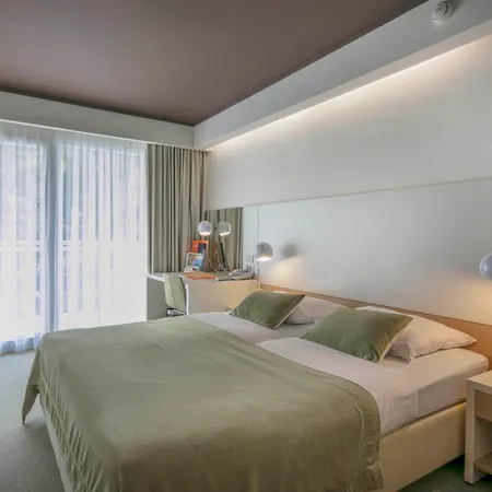 Hotel Family Vespera 4*